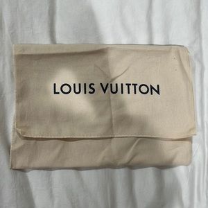 LV Louis Vuitton Medium dust bag